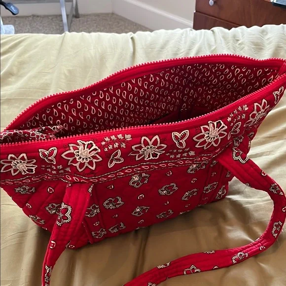 Vera Bradley Tote Bag - Picture 4 of 4